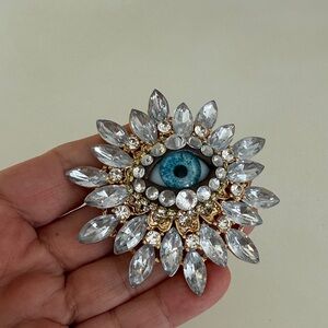 Elegant Crystal Eye Brooch
